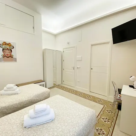 Πανσιόν Casa Granatelli 3*